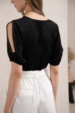 TAHARI STUDDED BLOUSE