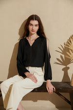 TAHARI BLOUSE