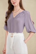 TAHARI SILK BLOUSE